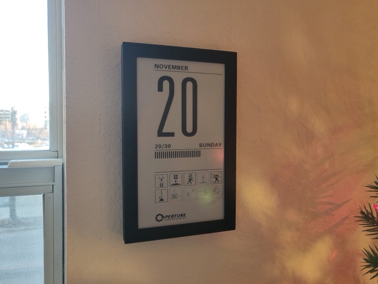 Portal Calendar’s original finished e-paper display.
