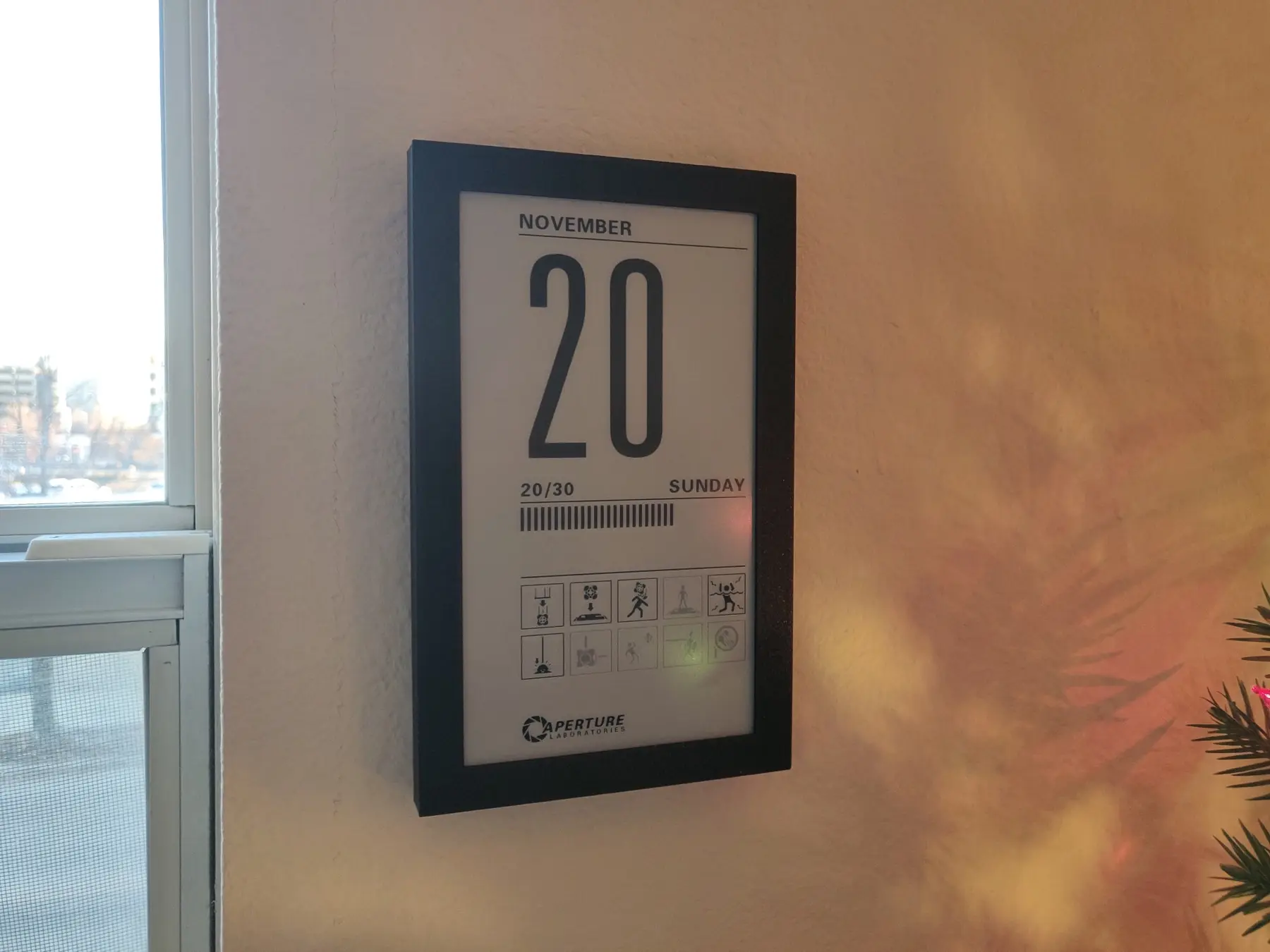 Portal Calendar’s original finished e-paper display.