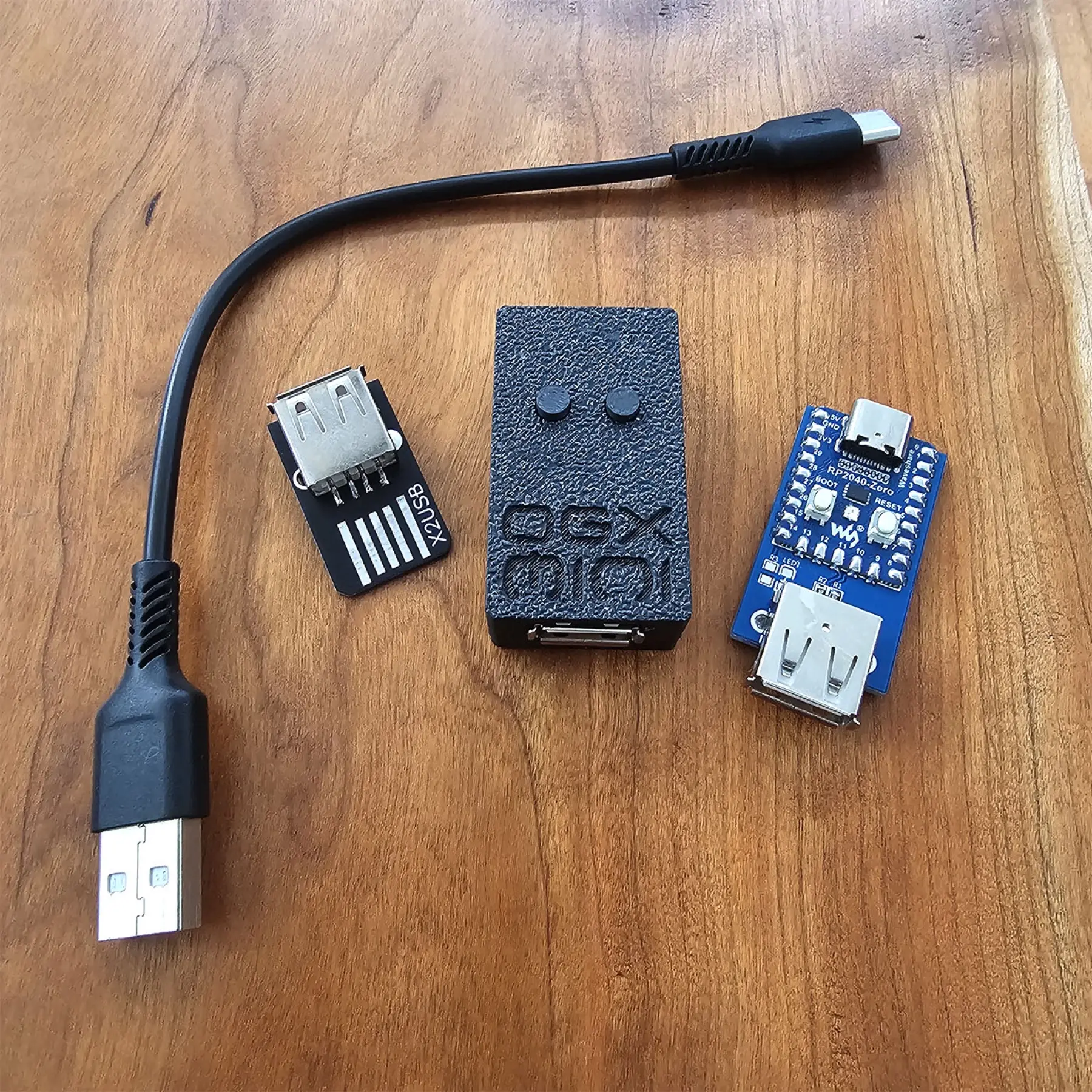The original RP2040-Zero internal arrangement shows one supported wired hardware build.